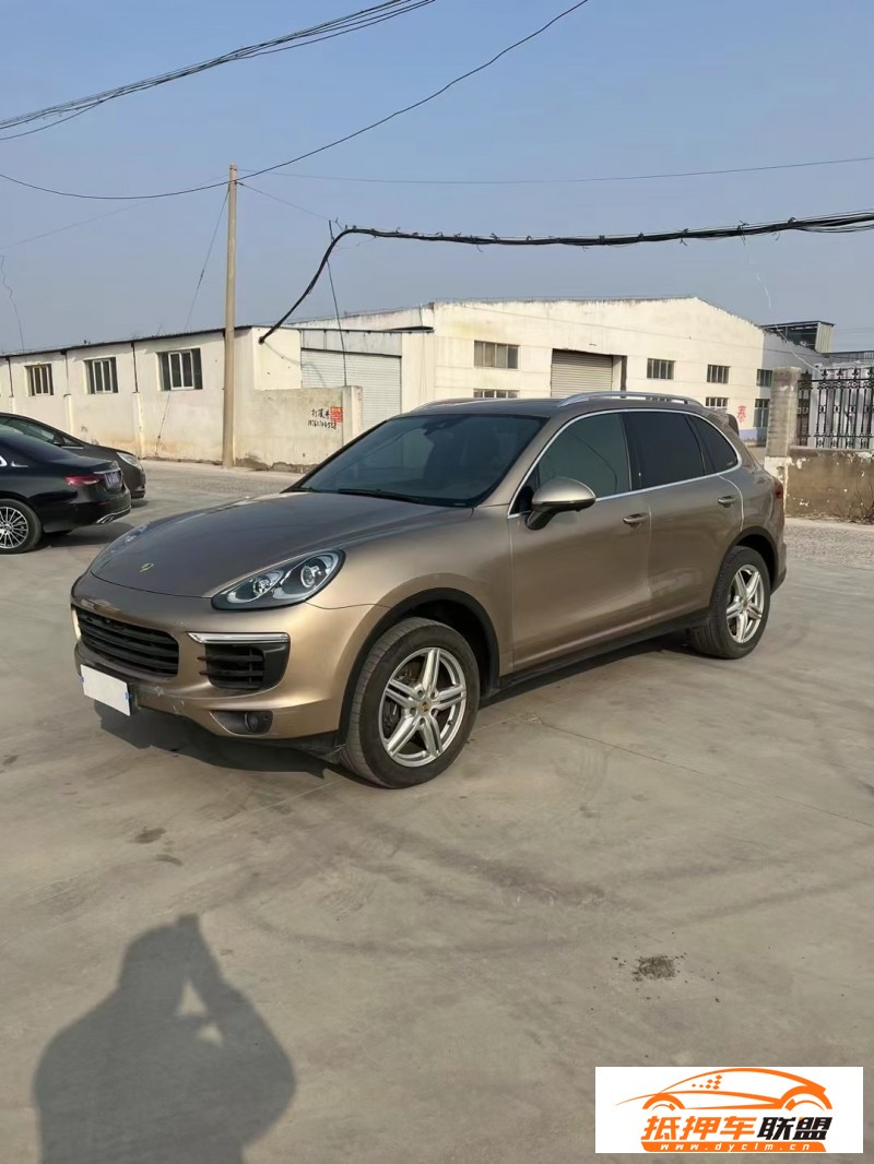  15年保時捷卡宴轎車 