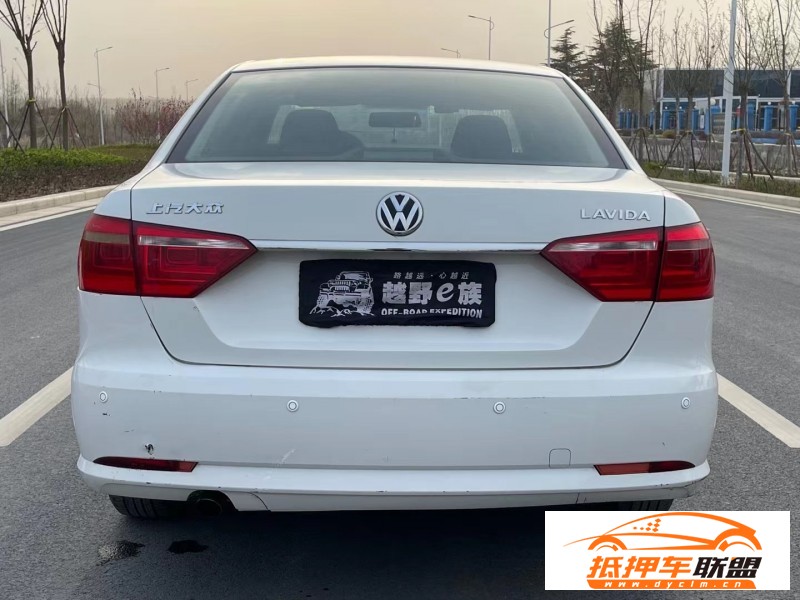  18年大眾朗逸轎車 
