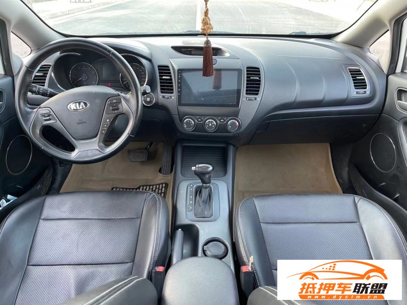  14年起亞K3轎車 