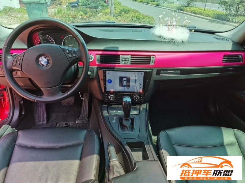 11年寶馬3系轎車 