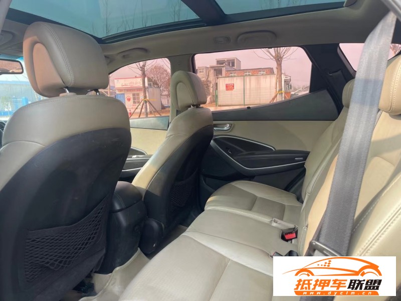  13年現(xiàn)代新勝達(dá)SUV 