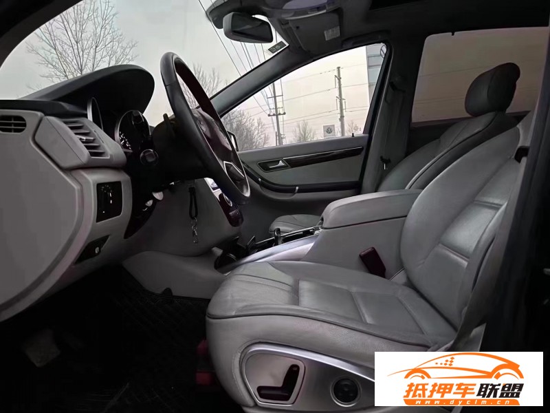  12年奔馳R級(jí)轎車 