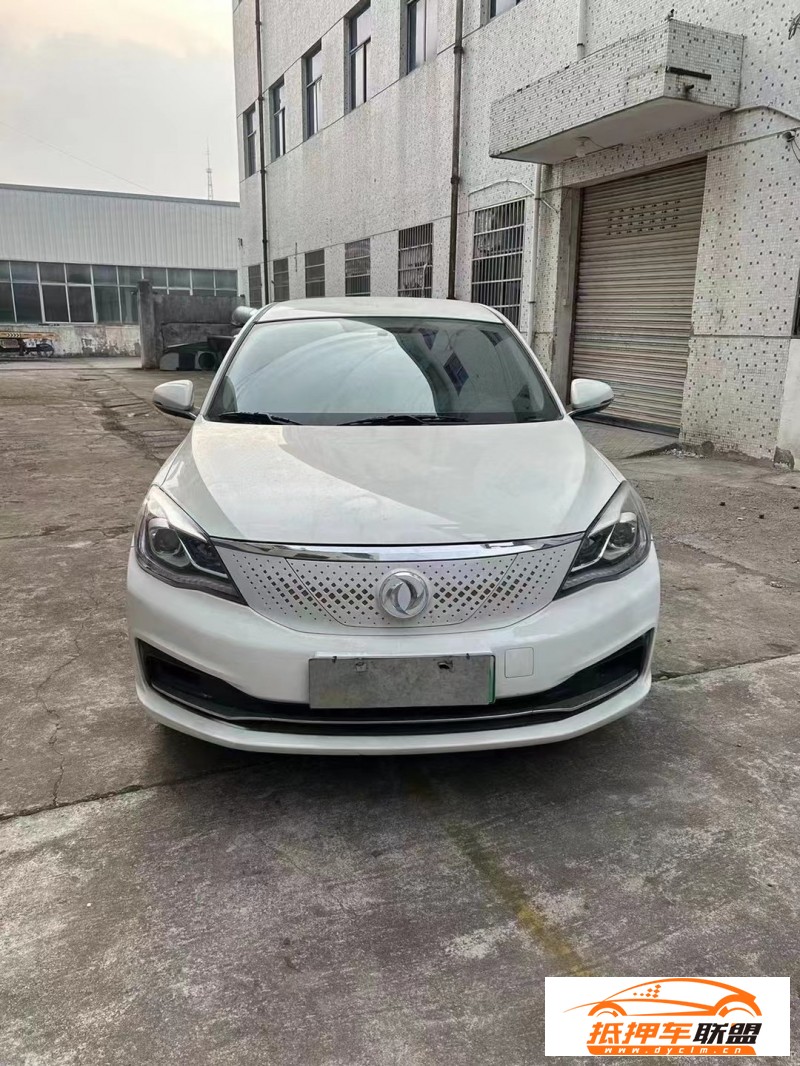  22年?yáng)|風(fēng)風(fēng)神水星轎車 