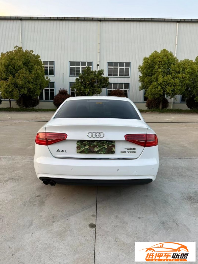  13年奧迪A4L轎車 