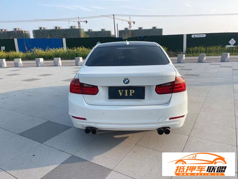  15年寶馬3系轎車 