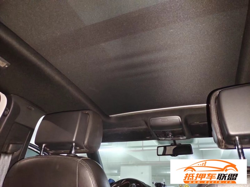  13年大眾途威轎車 