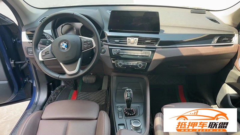  21年寶馬X1轎車 