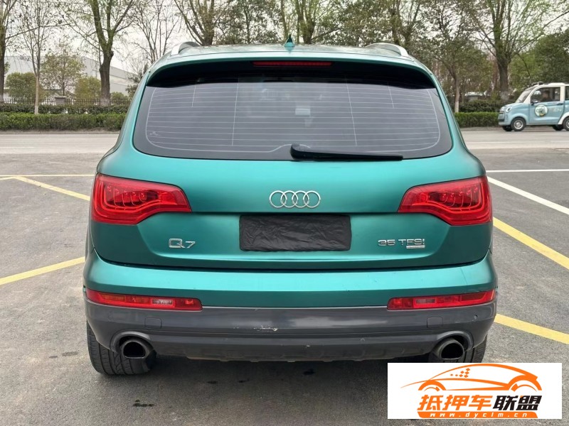  13年奧迪Q7轎車 