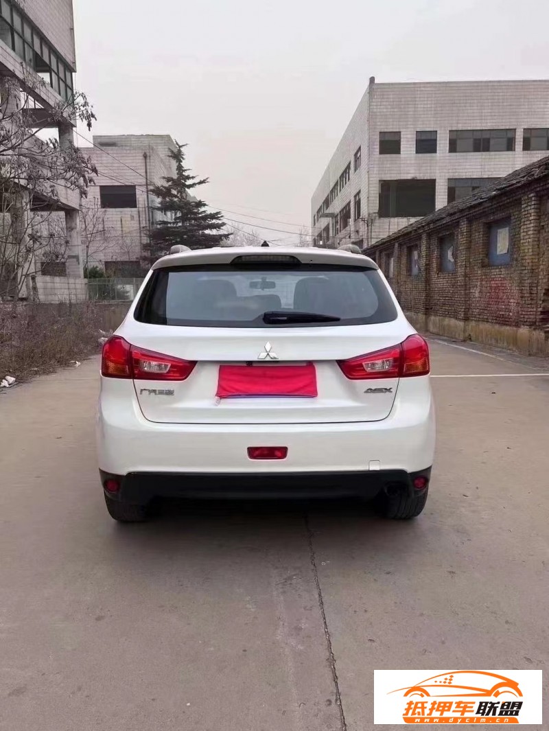  15年三菱勁炫SUV 