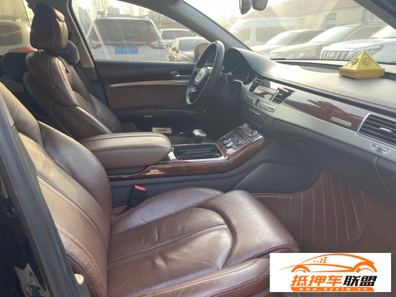  11年奧迪A8L轎車 