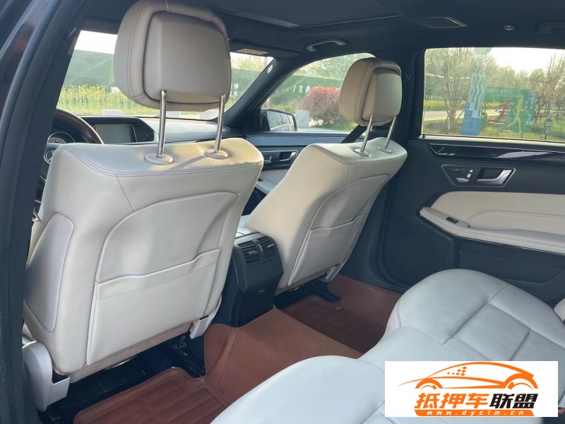  14年奔馳E轎車 
