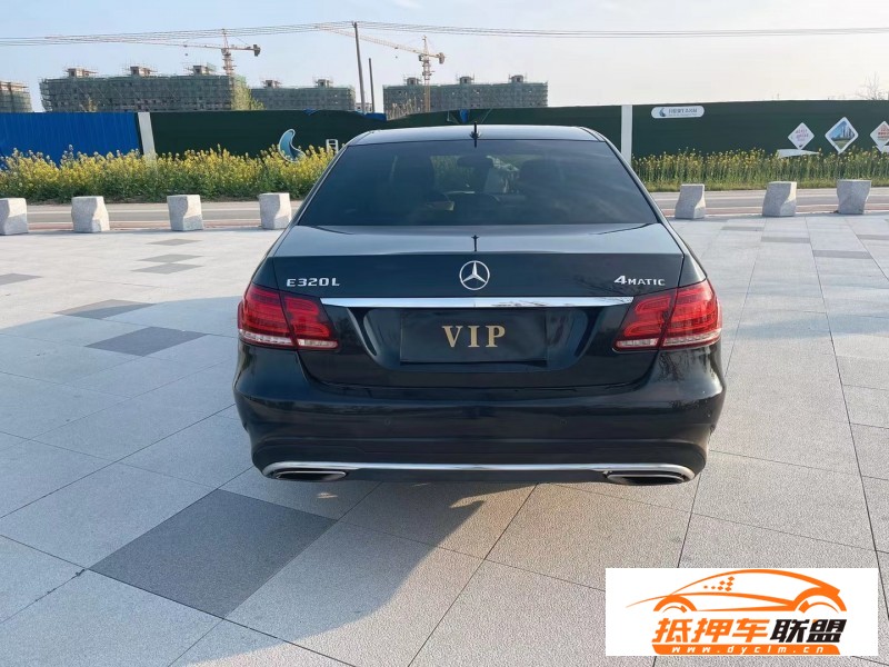  14年奔馳E轎車 