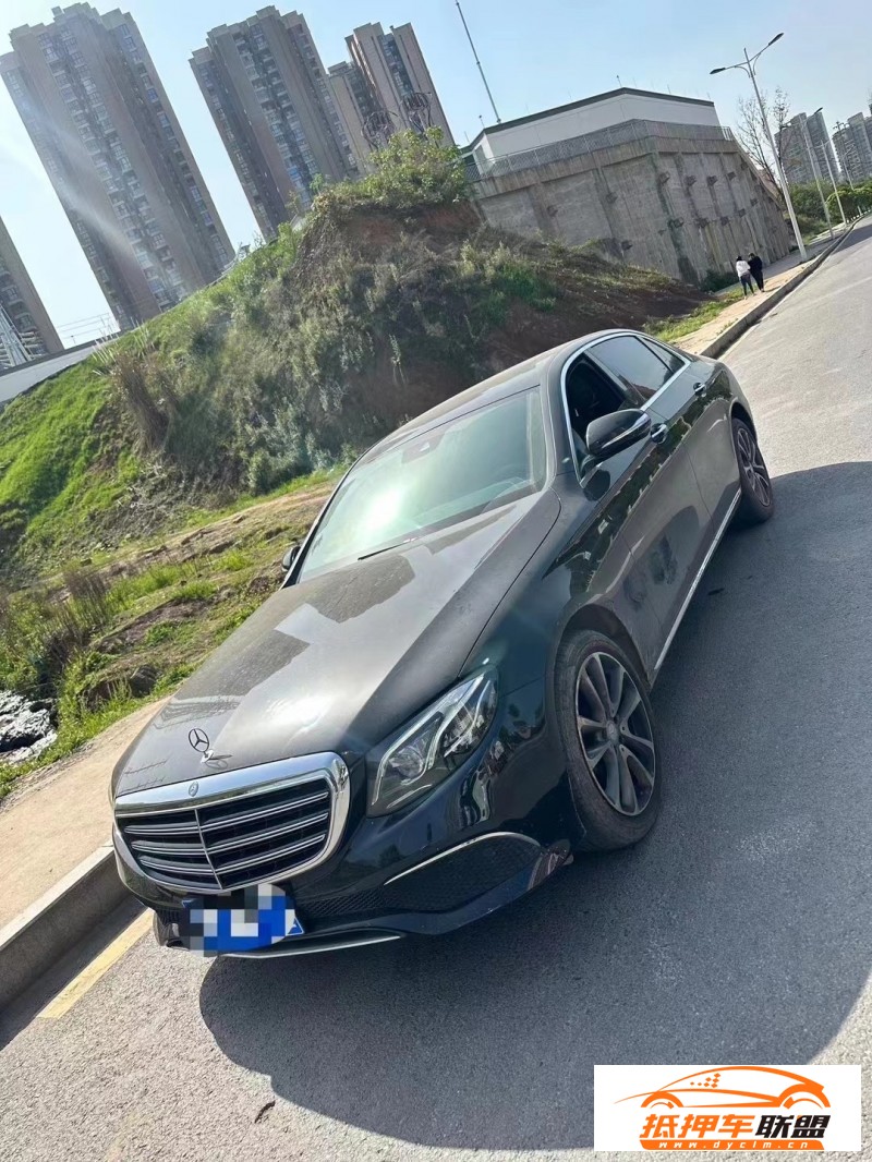  17年奔馳E轎車 