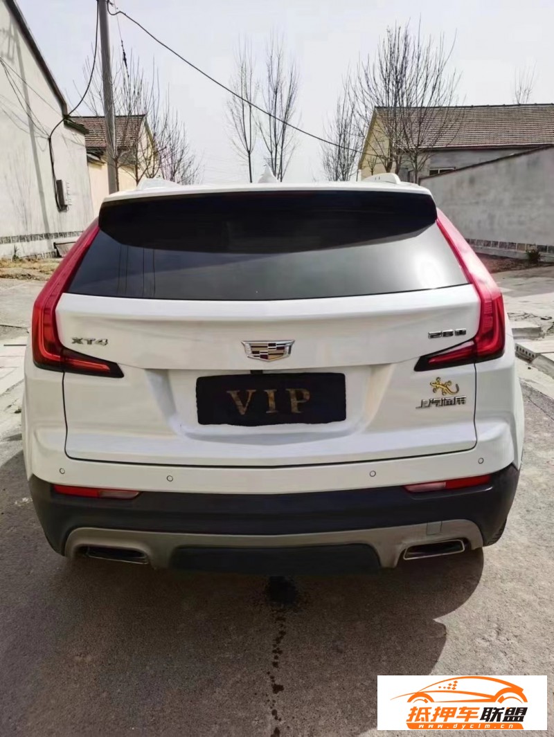  20年凱迪拉克XT4轎車 