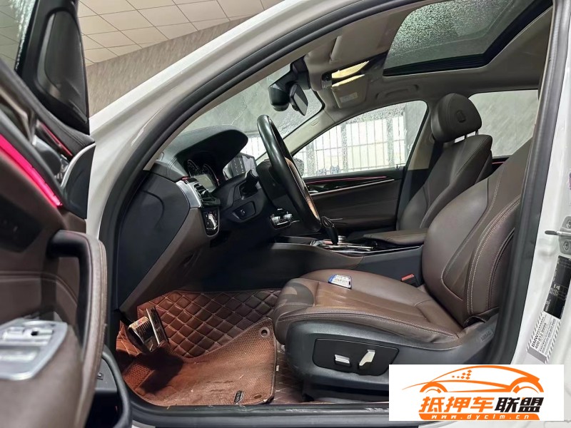  18年寶馬5系轎車(chē) 