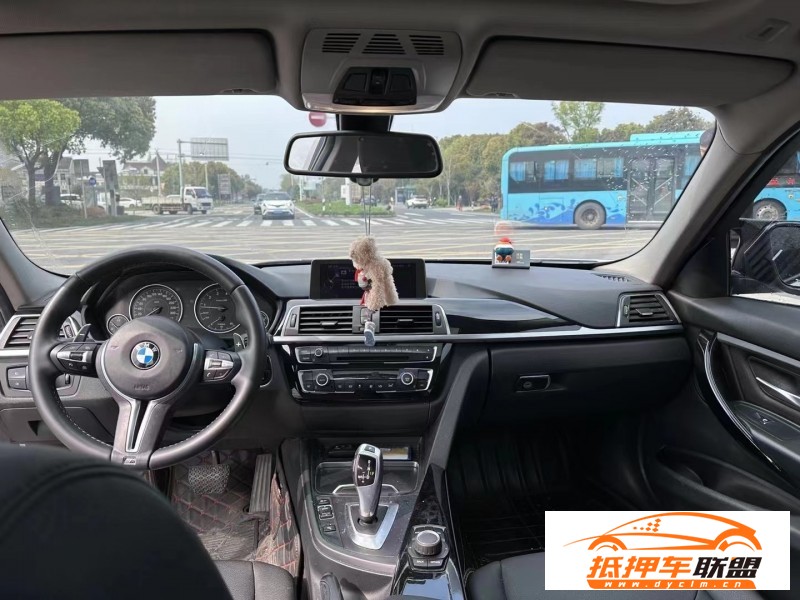  16年寶馬3系轎車 