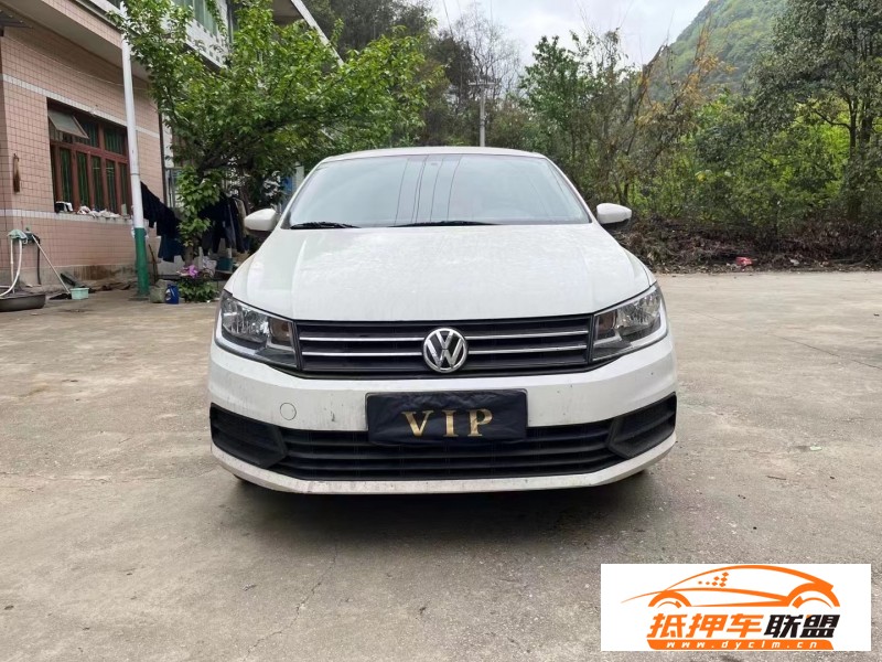  21年大眾桑塔納轎車 