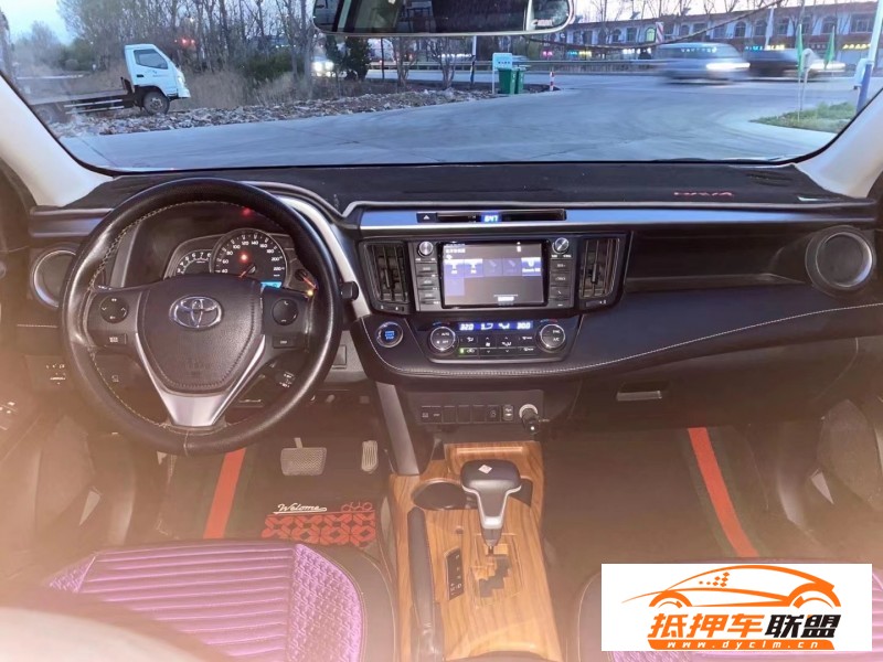  19年豐田RAV4轎車(chē) 