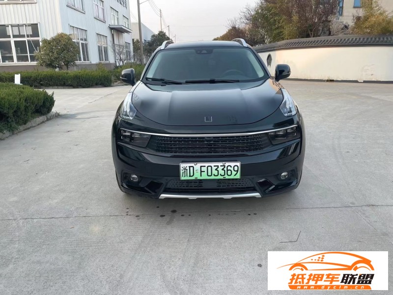  20年領(lǐng)克01轎車 
