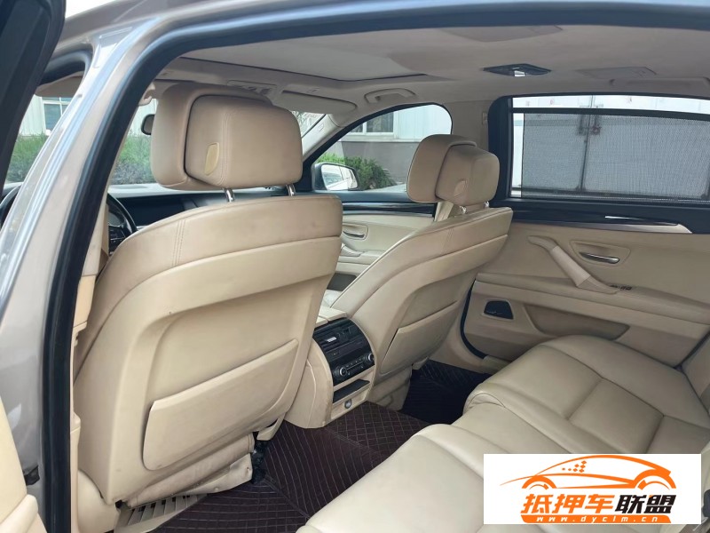  13年寶馬5系轎車 
