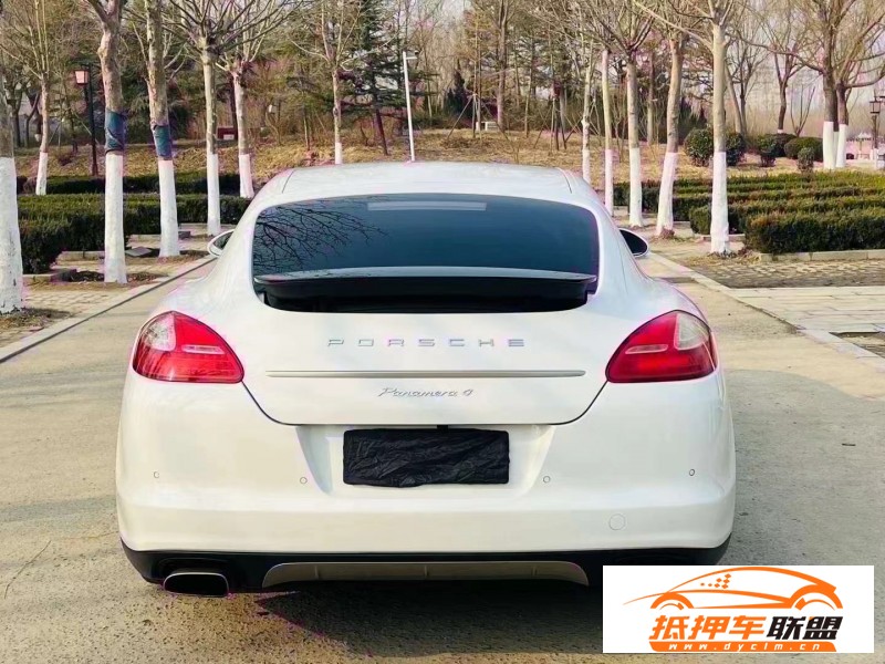  14年保時(shí)捷帕納梅拉轎車 