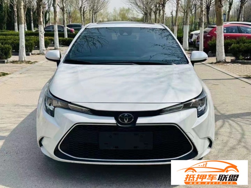  21年豐田雷凌轎車 