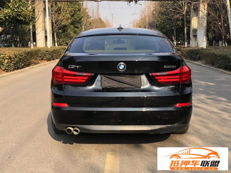  15年寶馬5系轎車 