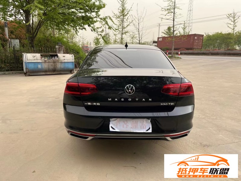 21年大眾邁騰轎車 