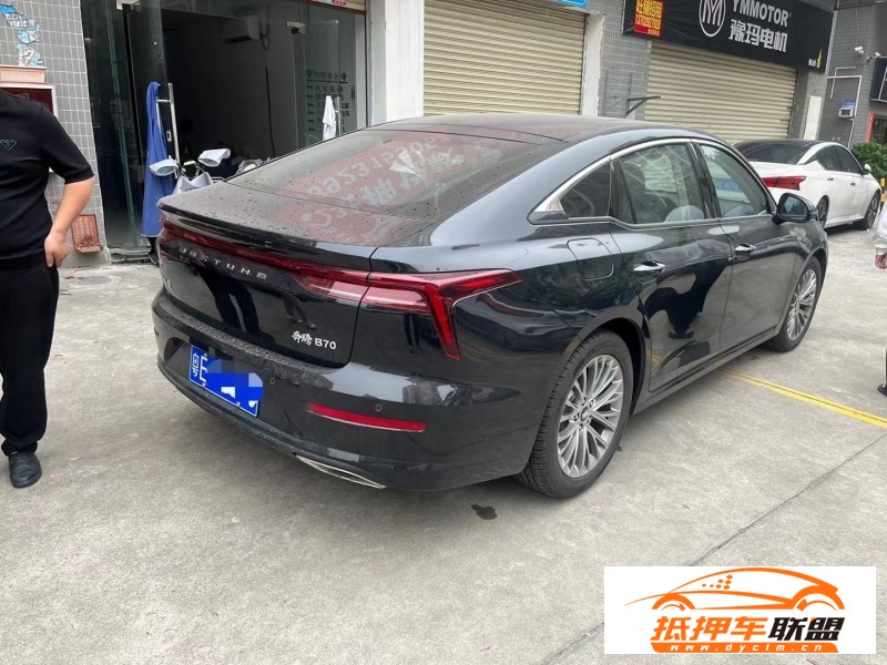  22年奔騰B70轎車 