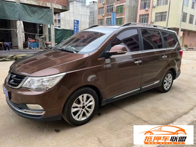  18年寶駿730MPV 