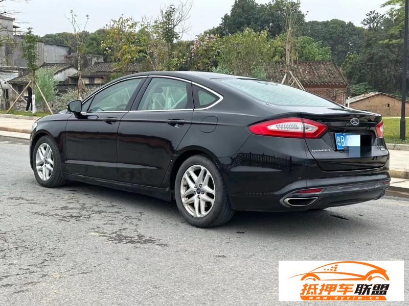  13年福特蒙迪歐轎車 
