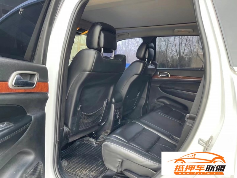  13年Jeep大切諾基SUV 