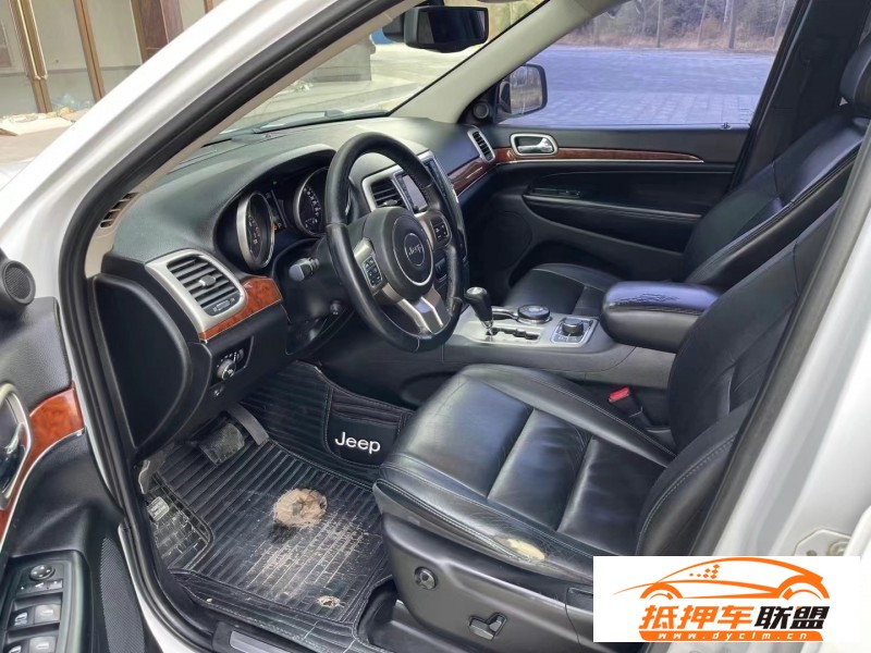  13年Jeep大切諾基SUV 