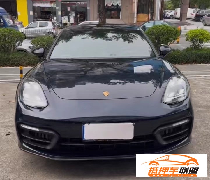  22年保時(shí)捷帕納梅拉轎車 