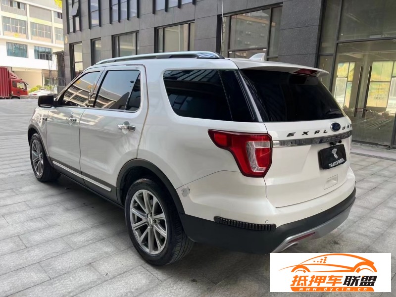  18年福特探險者轎車 