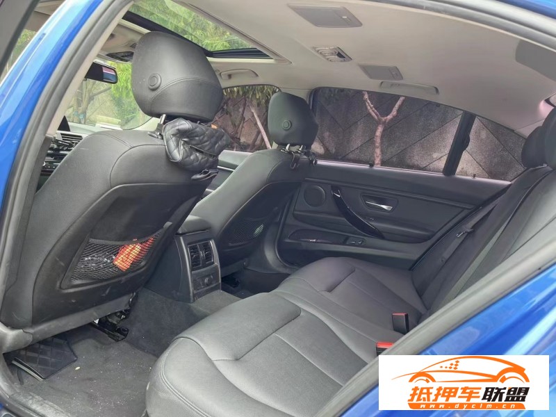  17年寶馬3系轎車 