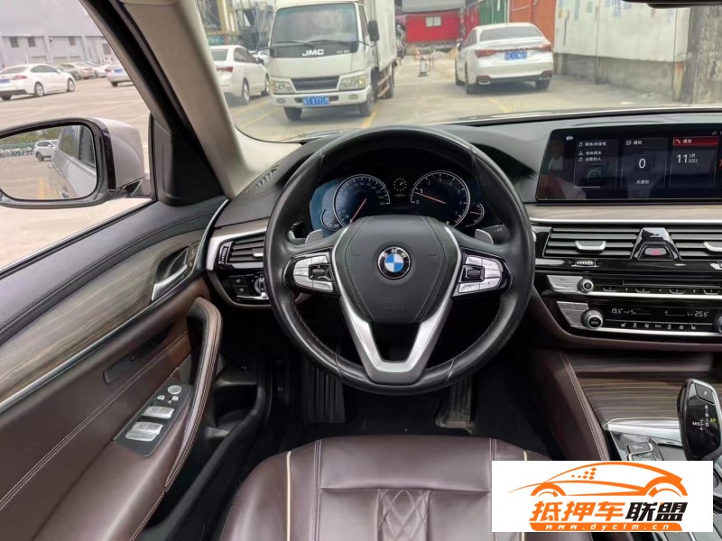  18年寶馬5系轎車 
