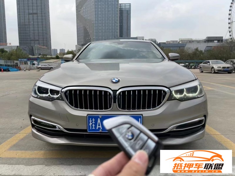  18年寶馬5系轎車 