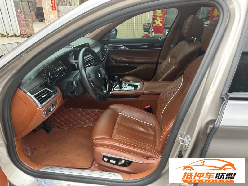  18年寶馬7系轎車 