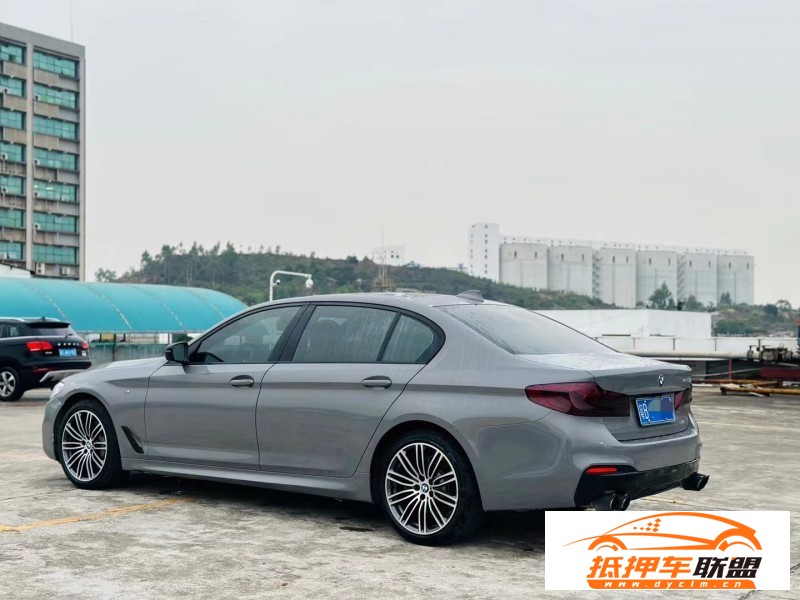  19年寶馬5系轎車 