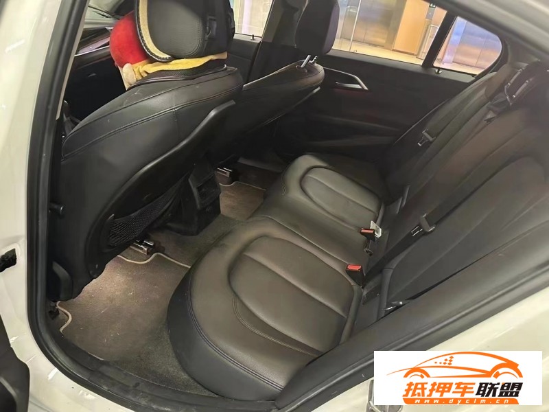  18年寶馬1系轎車 