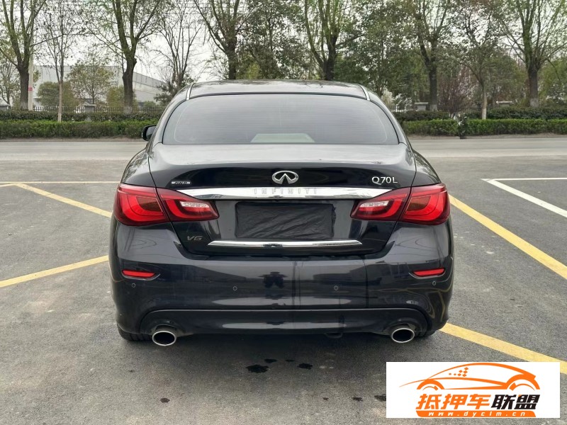  18年英菲尼迪Q70轎車(chē) 