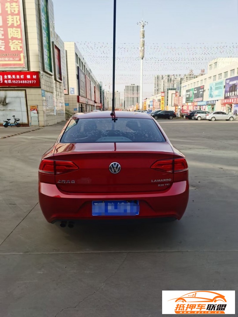  17年大眾凌渡轎車 