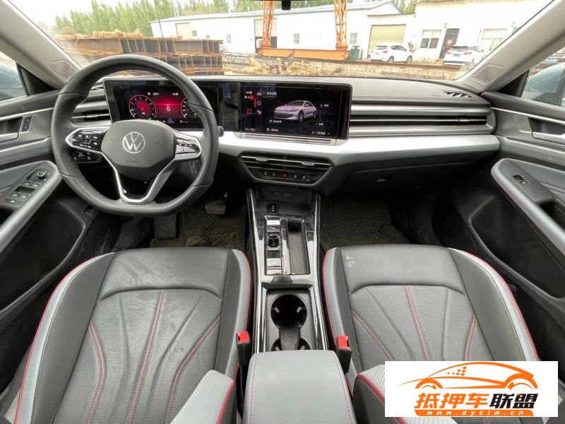  22年大眾凌渡轎車 