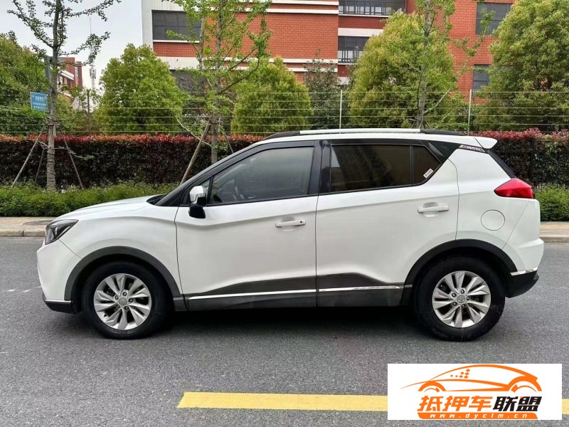  18年海馬S5轎車 
