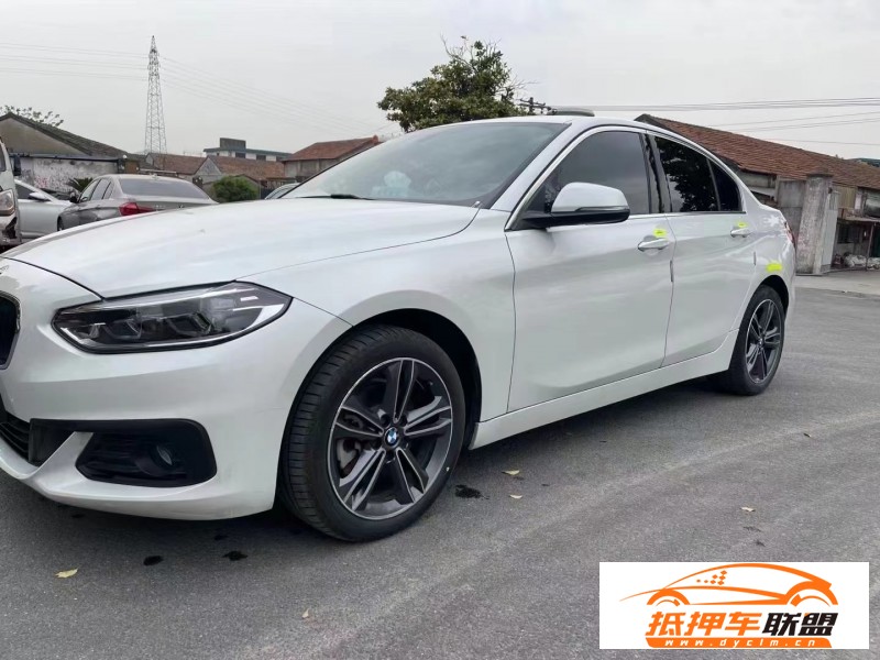  19年寶馬1系轎車 