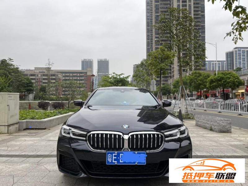  22年寶馬5系轎車 