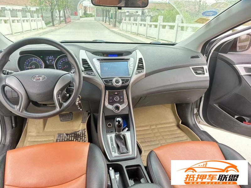  15年現(xiàn)代朗動(dòng)轎車(chē) 