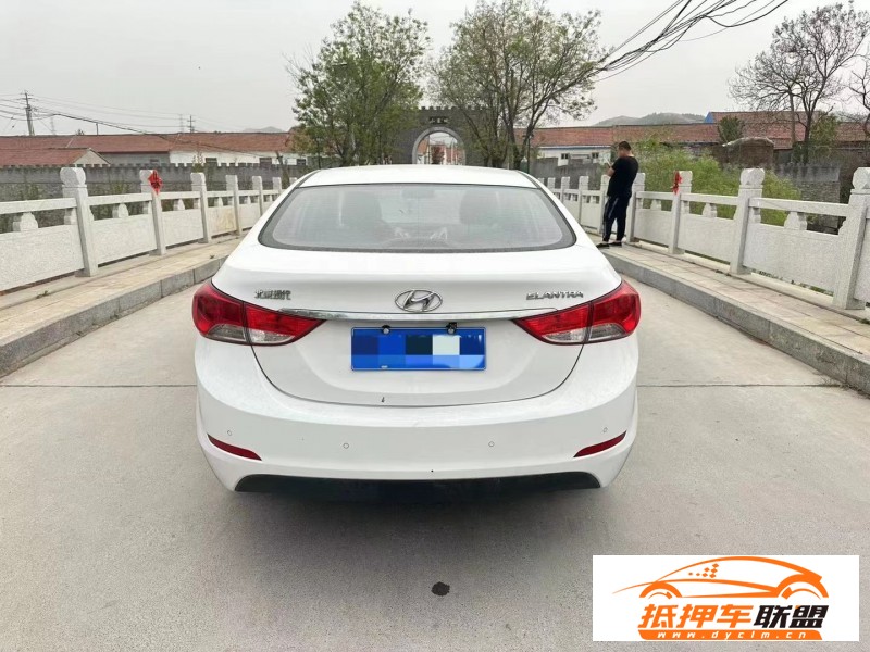  15年現(xiàn)代朗動(dòng)轎車(chē) 