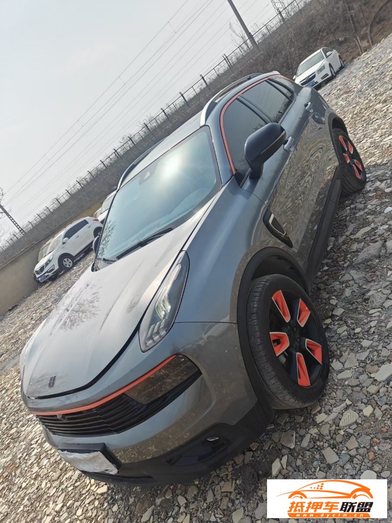  20年領(lǐng)克01轎車 